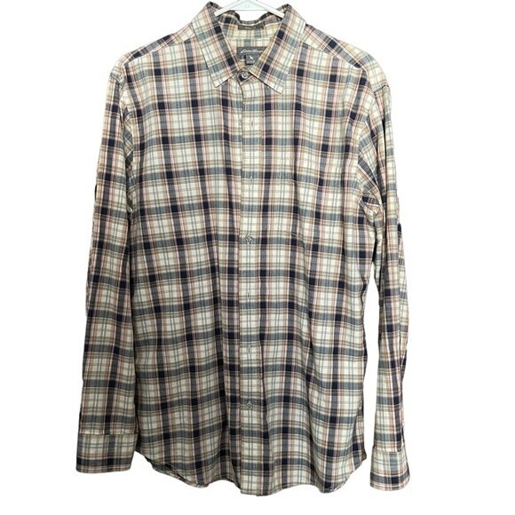 Eddie Bauer Men's Plaid Classic Fit Button-Down Shirt medium - Picture 1 of 6